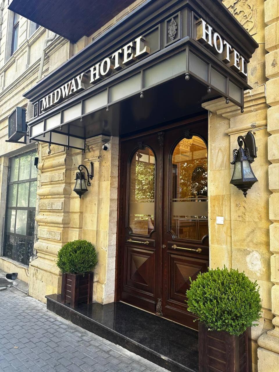Otel Midway 4*