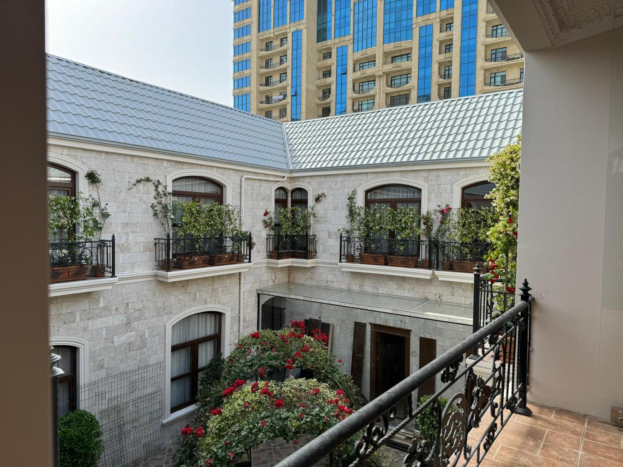 Otel Midway 4*